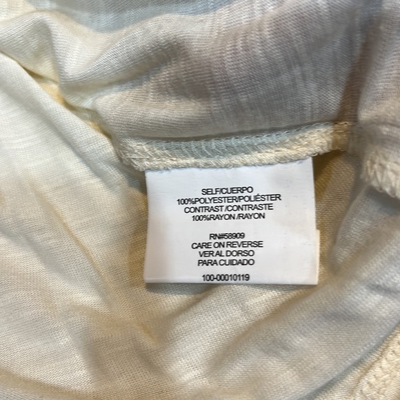 Gibson Latimer poncho beige with fringed sleeves small - Picture 14 of 15